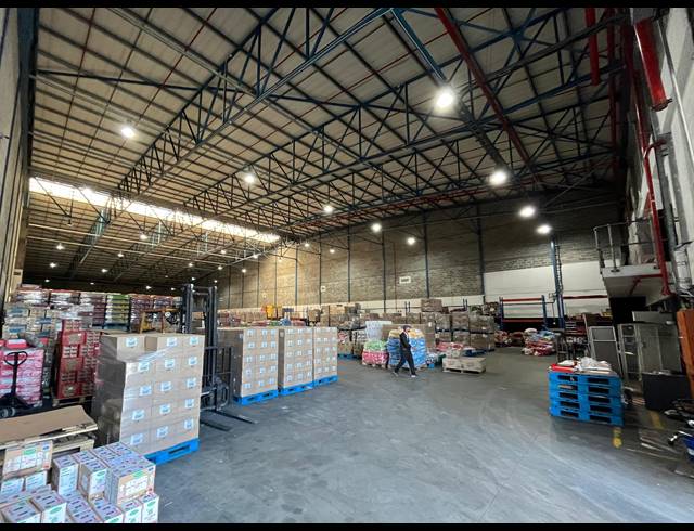 2,618.50M² WAREHOUSE TO LET IN EPPING INDUSTRIAL